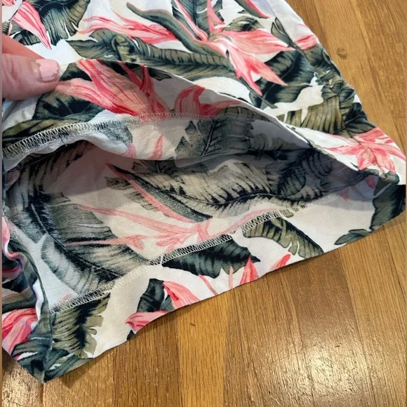 *last chance* LOFT | High Waist Tropical Print Shorts - Pink and Green - Picture 5 of 14